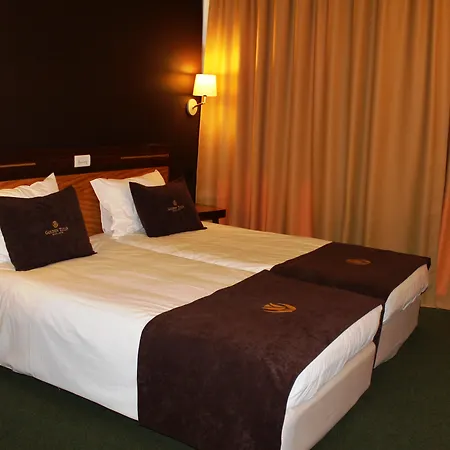Hotel Golden Tulip - Falperra 4*