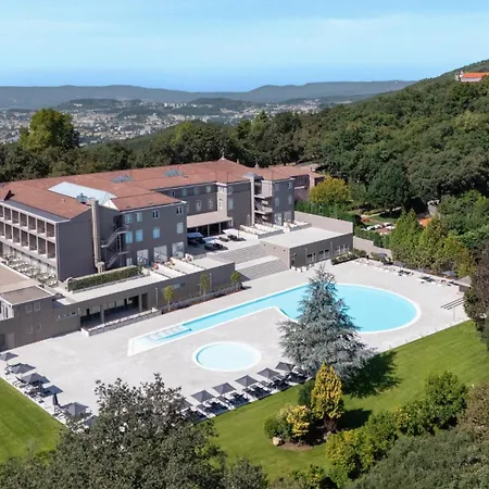 Szálloda The Lince Braga