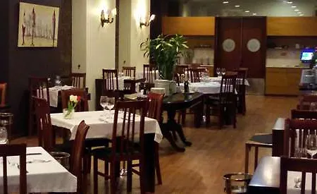 Golden Tulip - Falperra Braga