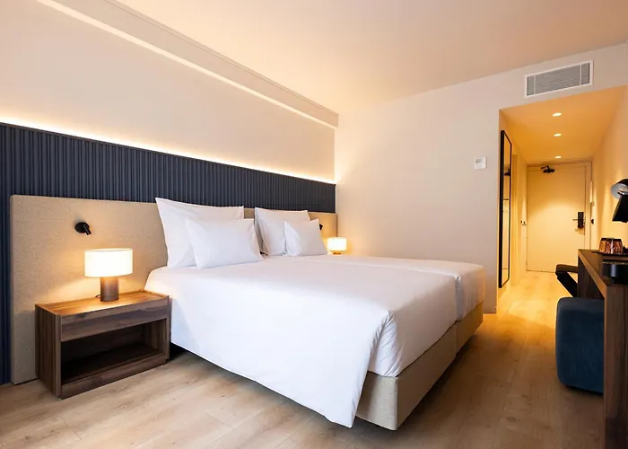 Отель The Lince