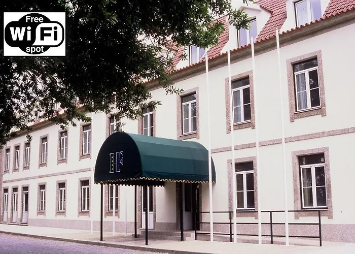 The Lince Отель Брага